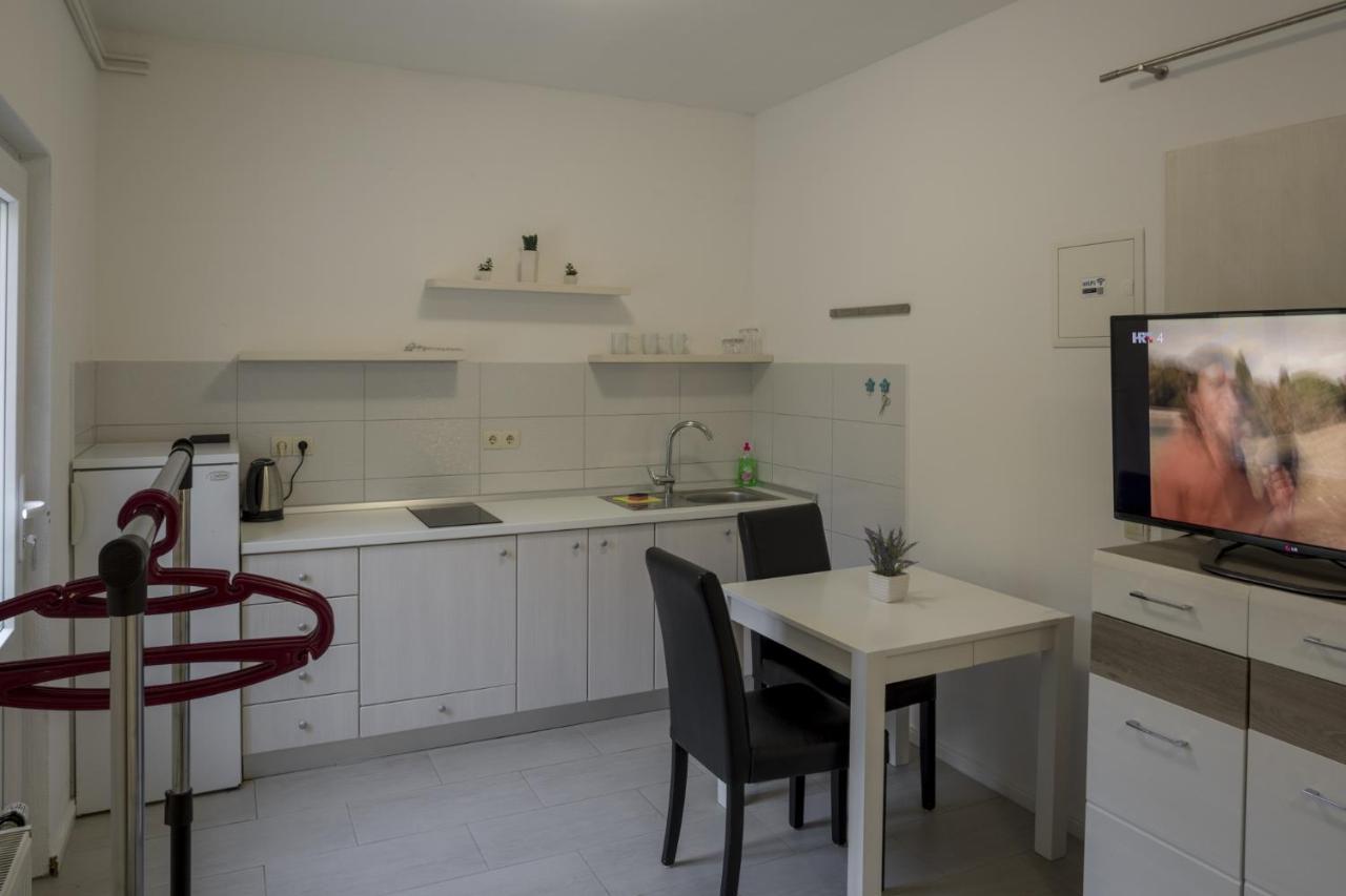 Apartments With A Parking Space Zuljana, Peljesac - 4573 מראה חיצוני תמונה