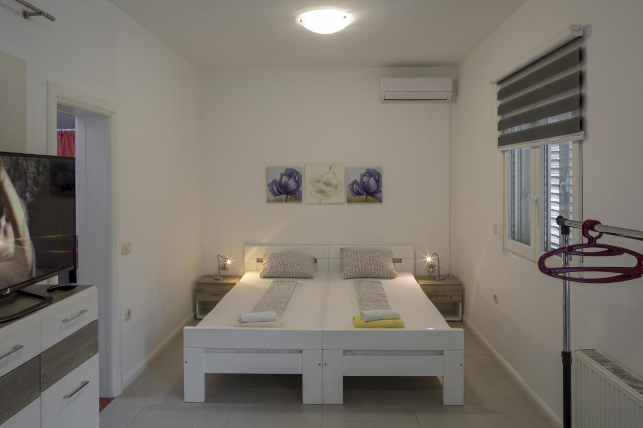 Apartments With A Parking Space Zuljana, Peljesac - 4573 מראה חיצוני תמונה